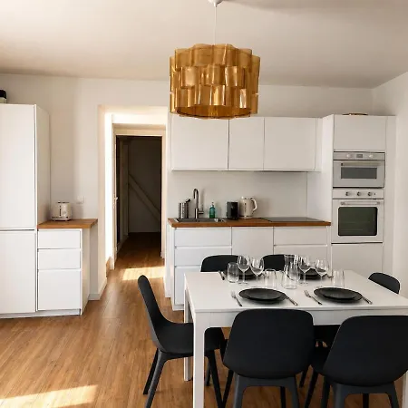 Hébergement de vacances Charming House - Old Port And Castle Within Walking Distance *