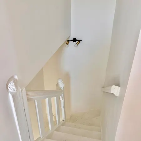 Charming House - Old Port And Castle Within Walking Distance