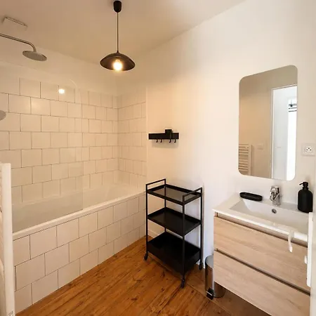 Charming House - Old Port And Castle Within Walking Distance *